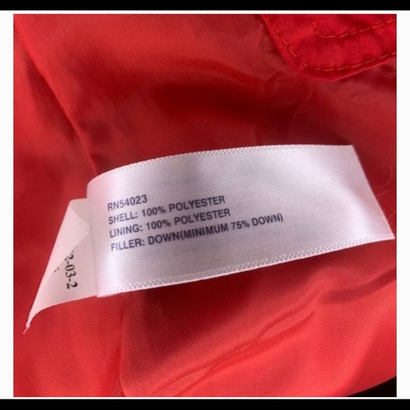 GAP SZ Small Red Down Puffer Winter Coat w/ Hood - Picture 4 of 5